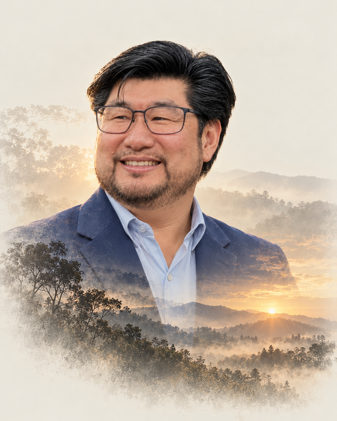 Retrato artístico de Sérgio Tanigawa, de óculos, em composição de dupla exposição com paisagem e pôr do sol